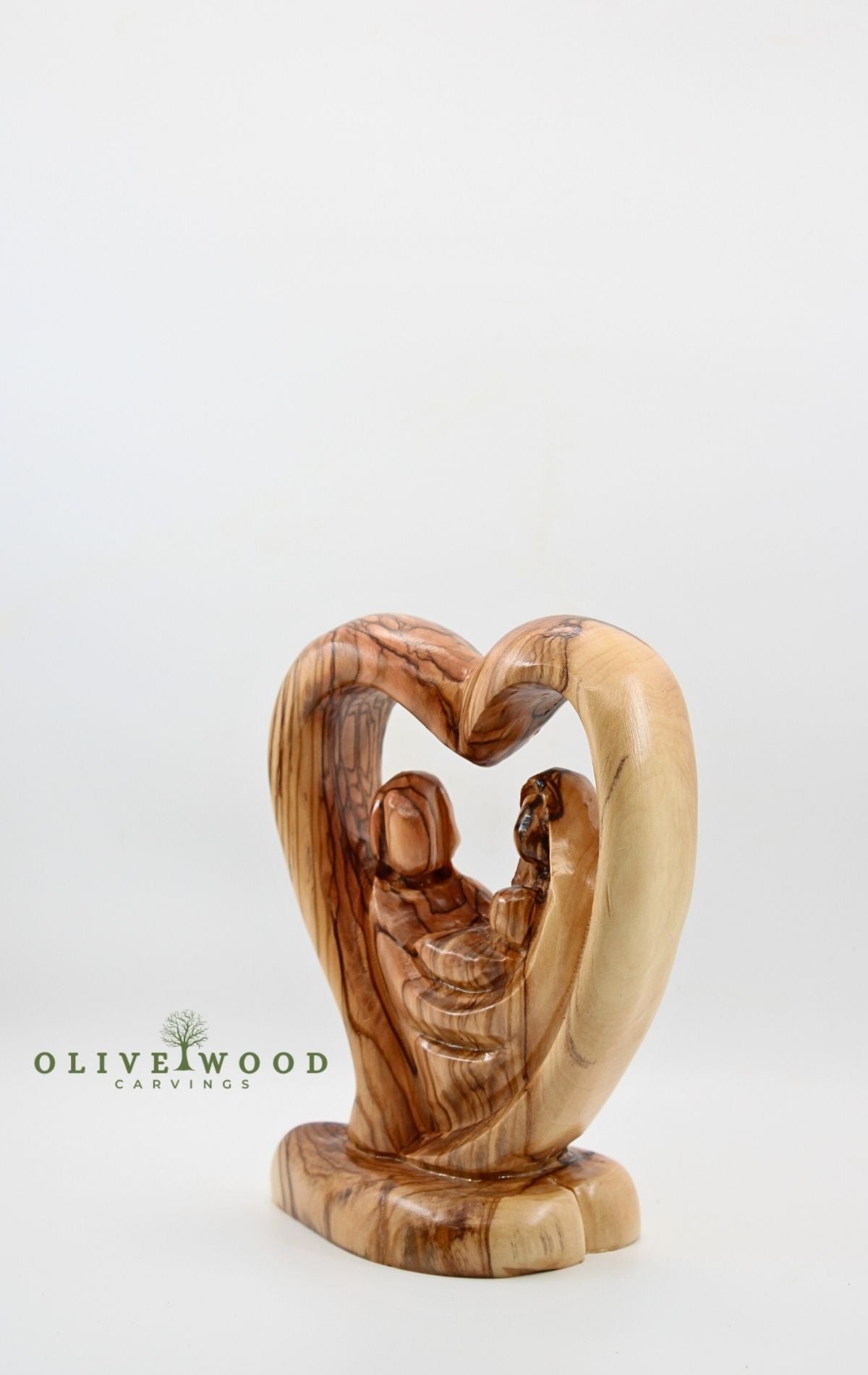 Holy Family in Heart – Olive Wood Carving